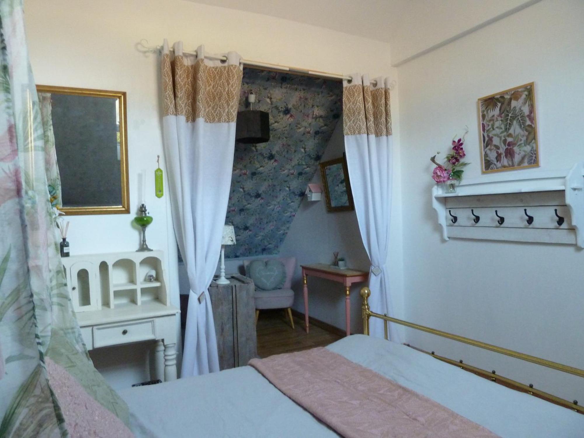 Le Clos Fleuri Ségrie Buitenkant foto